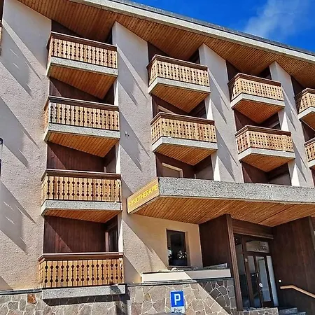 Appartement, Hyper Central, A 2 Min De Tout, Enorme Terrasse Privee Et Parking Couvert Daire Crans-Montana