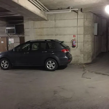 Appartement, Hyper Central, A 2 Min De Tout, Enorme Terrasse Privee Et Parking Couvert Daire