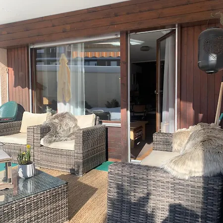 Daire Appartement, Hyper Central, A 2 Min De Tout, Enorme Terrasse Privee Et Parking Couvert *