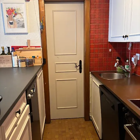 Appartement, Hyper Central, A 2 Min Des Pistes Et De Le Reste, Parking Couvert Apartment