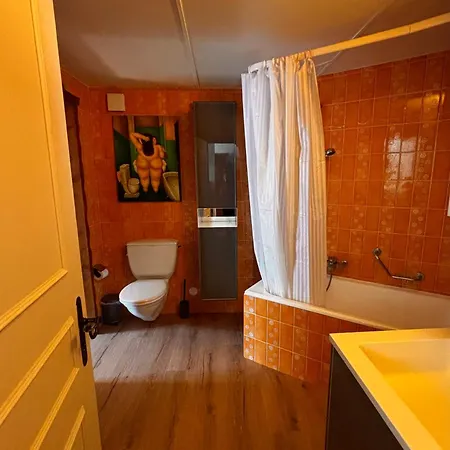 Hyper Central, Idéal Pour Couple Ou Petite Famille, Parking Couvert